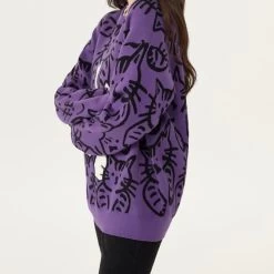 Pull Doux Violet Avec Motifs Adorables De Chats -Couchages pour chats Magasin 36690 ceaed6